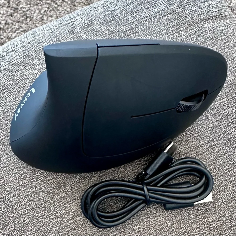 Levkey Vertical Black Ergonomic Rechargeable Wireless Mouse (A171)